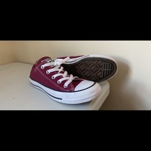 Burgundy / Maroon Converse